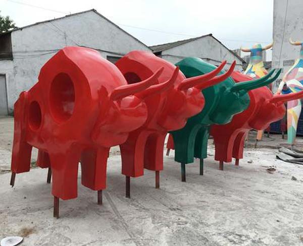 蕪湖雕塑公司簡(jiǎn)述其養(yǎng)護(hù)過(guò)程需要注意什么